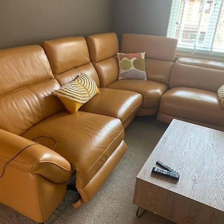 Cosy One Bed Flat Free Parking Apartment Send Luaran gambar